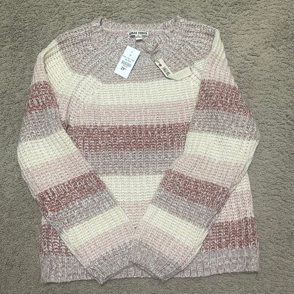 3/$30 NWT knit sweater medium - Picture 1 of 3